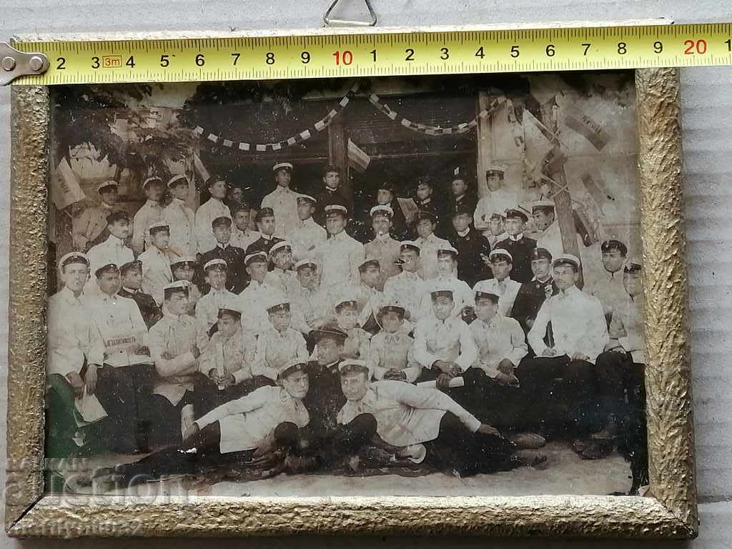 Παράδοση Πορτρέτο της οροφής της γιαγιάς εικόνα, εικόνα πλαισιωμένο Παράδοση Πορτρέτο της οροφής της γιαγιάς εικόνα, εικόνα πλαισιωμένο