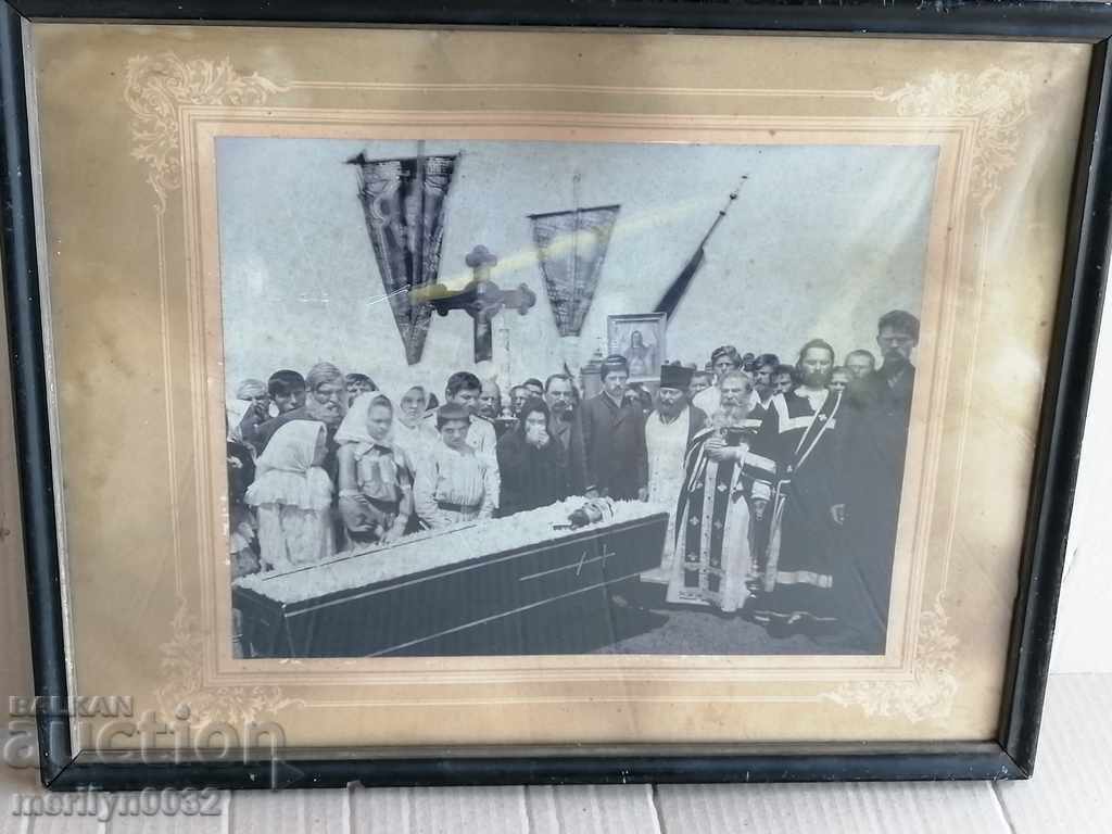 Auction Portrait of grandma's ceilings picture, priest picture frame Auction Portrait of grandma's ceilings picture, priest picture frame