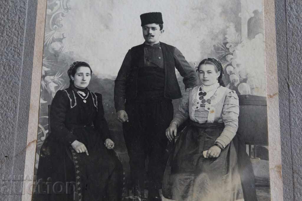 Auction  OLD FAMILY PHOTO CARDBOARD PHOTO PRINCIPALITY OF BULGARIA