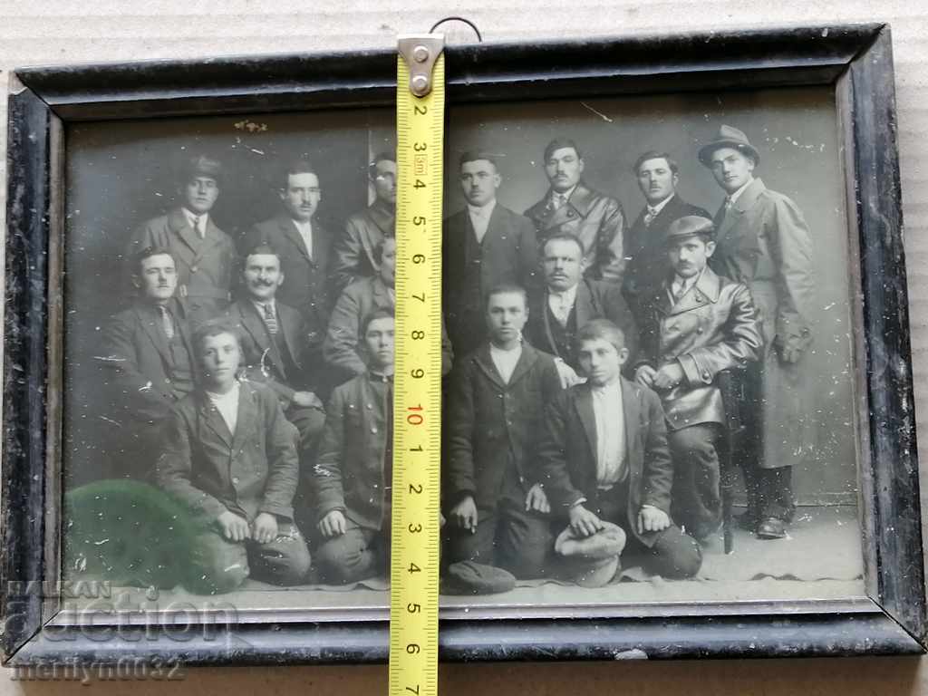 Auction Portrait of grandmother's ceilings picture, picture framed Auction Portrait of grandmother's ceilings picture, picture framed