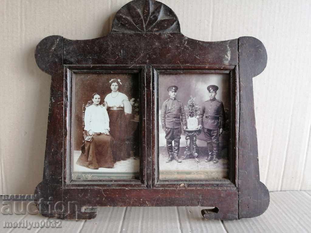 Portret de pe podurile bunicilor, fotografie în ramă