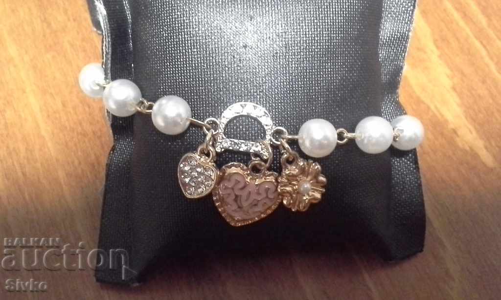 Bracelet pearls gilding