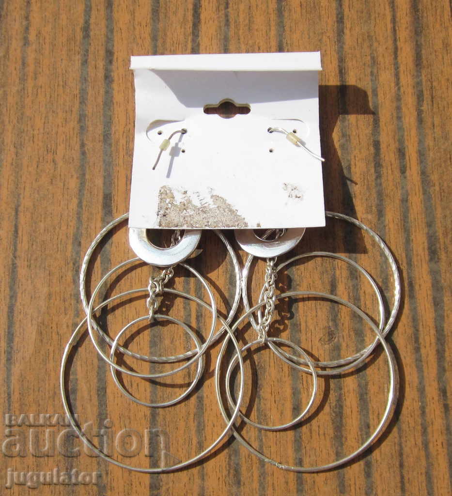 unused authentic GUESS earrings - 5 unused authentic GUESS earrings - 5