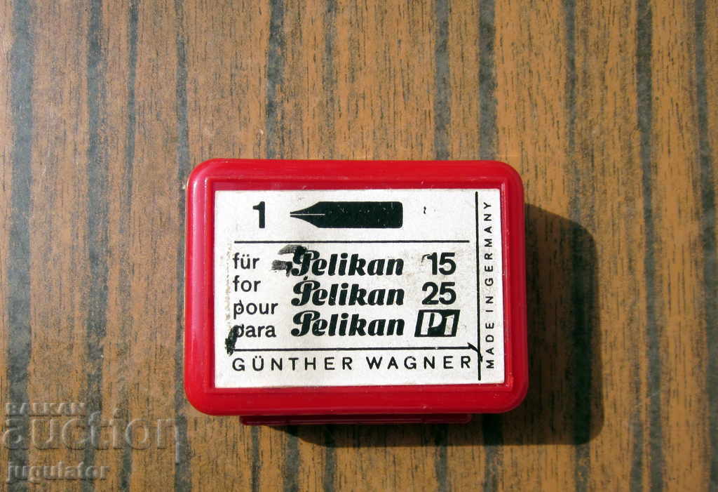 Delivery of old German box of pen scribes Pelican PELIKAN