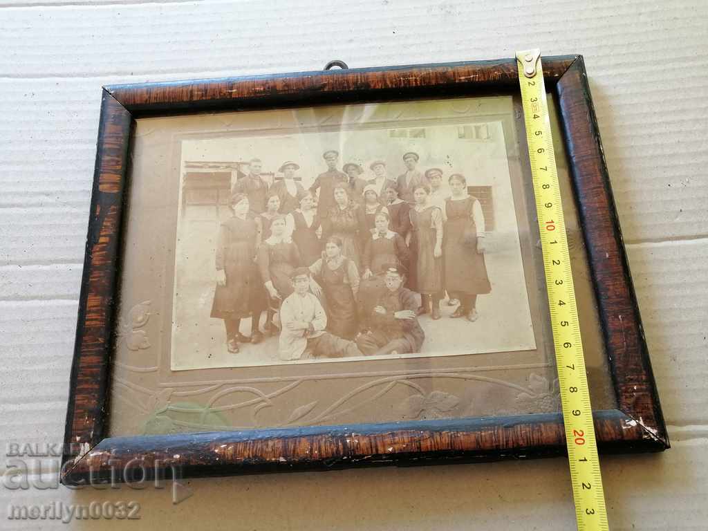 Delivery of Portrait of grandmother's ceilings picture, picture framed Delivery of Portrait of grandmother's ceilings picture, picture framed