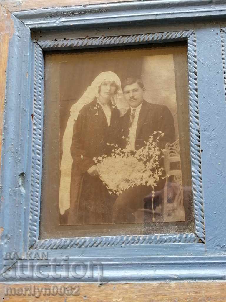 Auction Portrait of grandmother's ceilings picture, picture framed Auction Portrait of grandmother's ceilings picture, picture framed