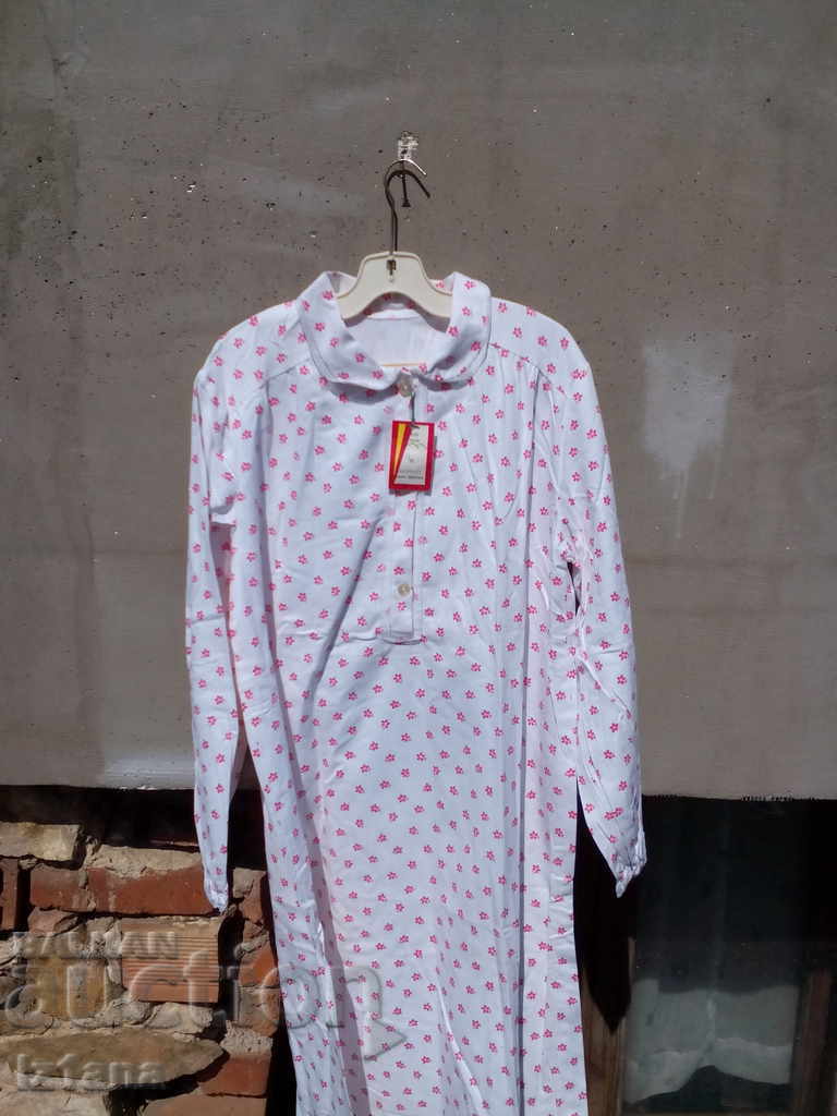 Bătrâna de noapte a doamnei cu preț 20.00 BGN | € 10.23