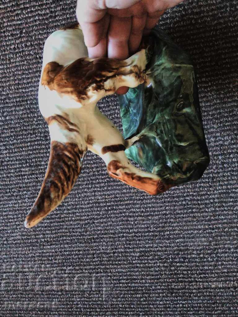 Delivery of Porcelain figure Delivery of Porcelain figure