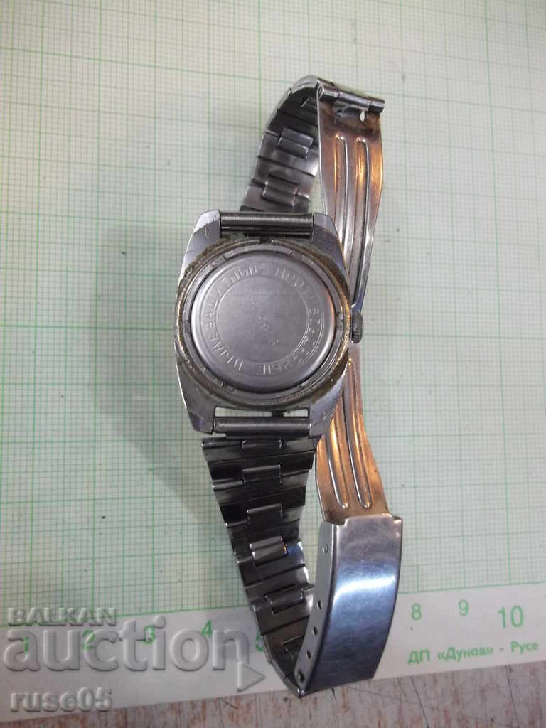 "ZARIA" Ladies' Watch with Soviet Worker Chain - 5