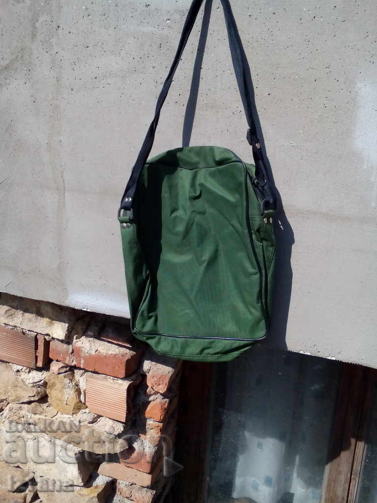 Δημοπρασία Παλιά τσάντα BGA Balkan, Βαλκανικό