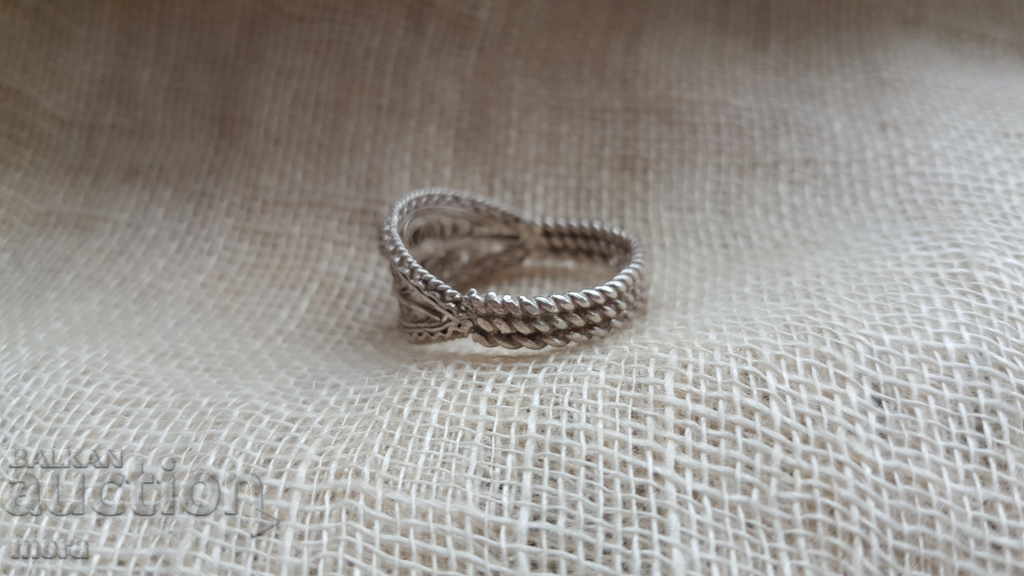 Livrarea Inel din filigran argintiu Livrarea Inel din filigran argintiu