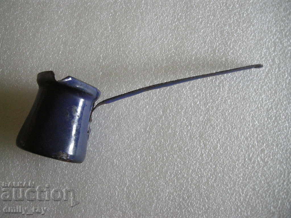 Old little enameled jazz with price 20.00 BGN | € 10.23 Old little enameled jazz with price 20.00 BGN | € 10.23
