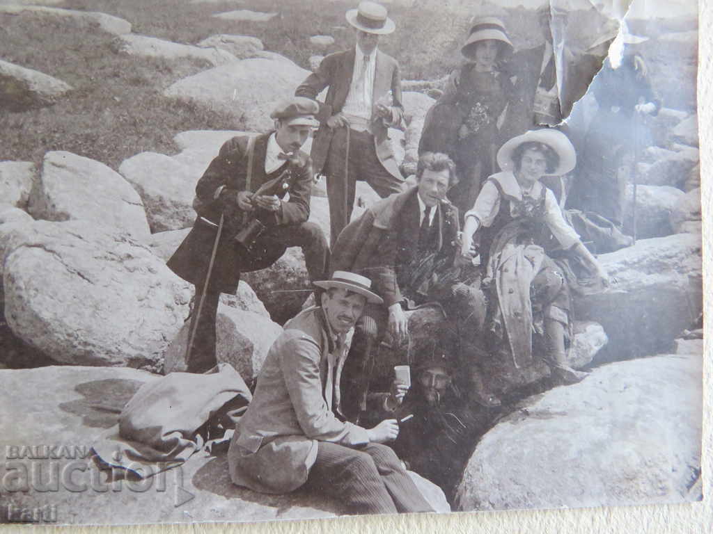 OLD PHOTO - BLACK TOP - 1912 with price 4.99 BGN | € 2.55 OLD PHOTO - BLACK TOP - 1912 with price 4.99 BGN | € 2.55