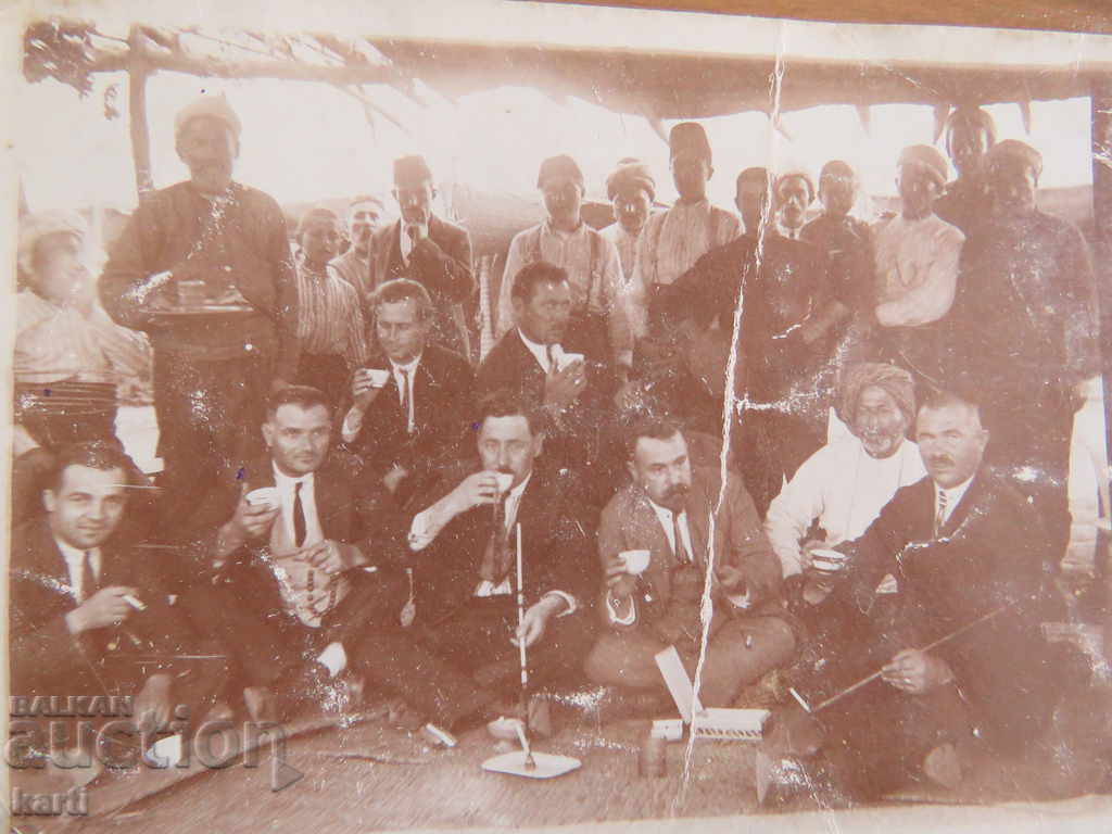 ΠΑΛΙΑ ΦΩΤΟΓΡΑΦΙΑ - ΣΕ ΚΑΦΕ με τιμή 14.99 BGN | € 7.66