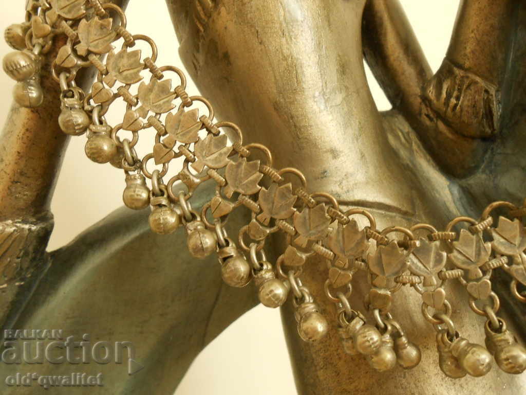 Auction ORIGINAL OLD WOMEN'S NECKLACE, NECKLACE, COSTUME JEWELRY Auction ORIGINAL OLD WOMEN'S NECKLACE, NECKLACE, COSTUME JEWELRY