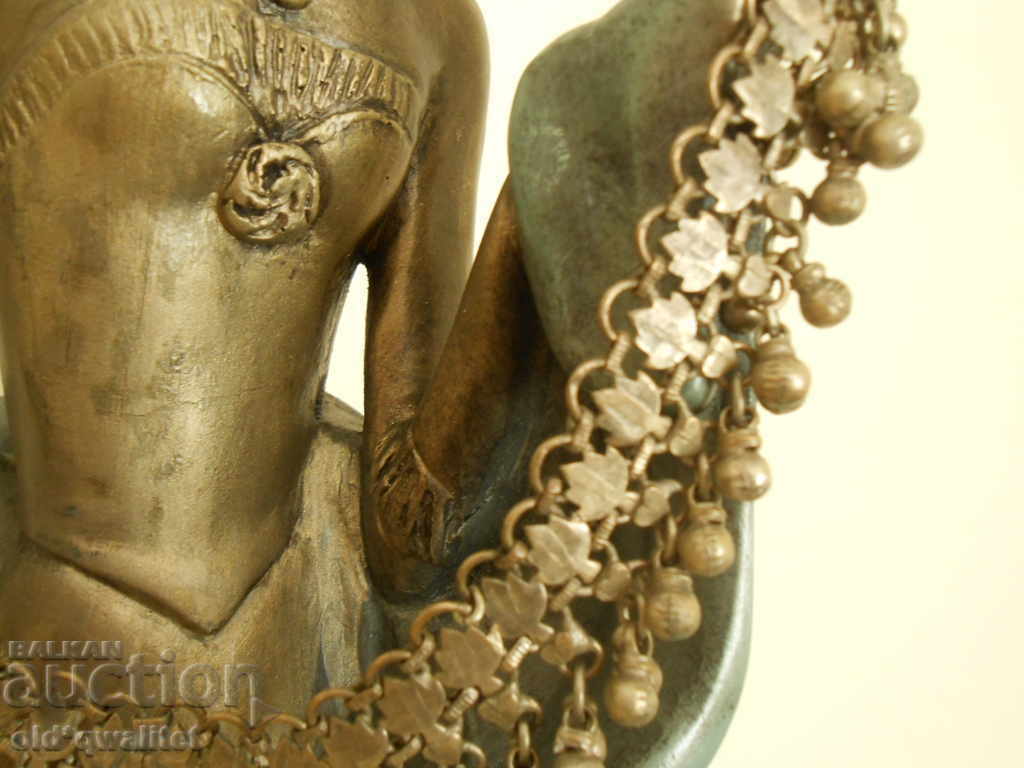 Delivery of ORIGINAL OLD WOMEN'S NECKLACE, NECKLACE, COSTUME JEWELRY Delivery of ORIGINAL OLD WOMEN'S NECKLACE, NECKLACE, COSTUME JEWELRY