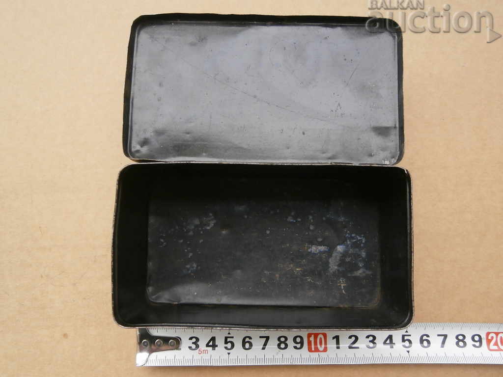 Auction vintage KOHLER tin box box Auction vintage KOHLER tin box box
