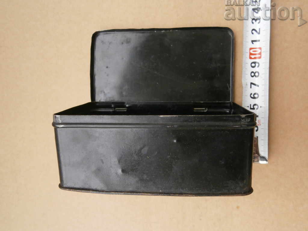 Delivery of vintage KOHLER tin box box Delivery of vintage KOHLER tin box box