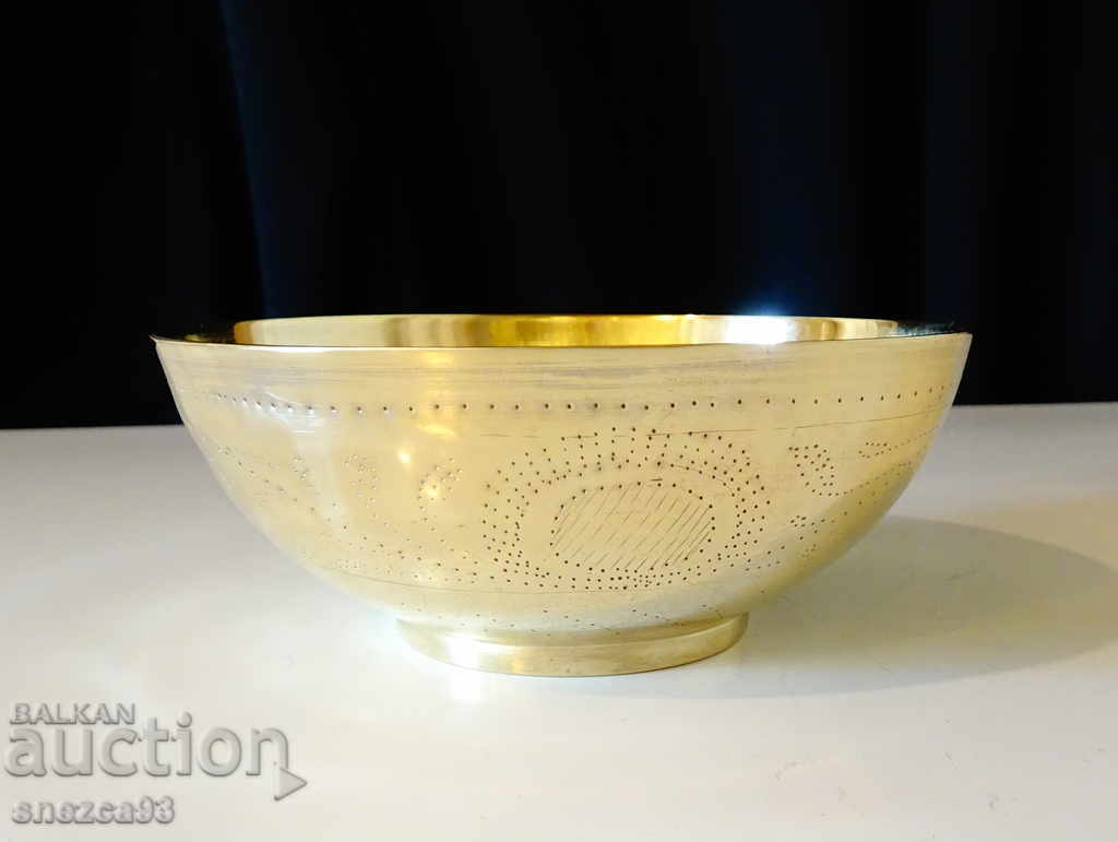 Persian bronze bonbonniera, bowl with tugri.