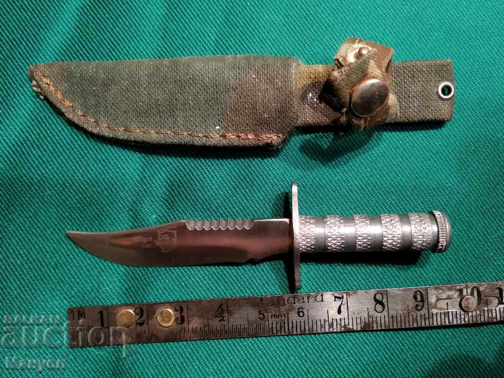 Πουλάω μια μικρογραφία ενός μαχαιριού Rambo. RRRR με τιμή 20.00 BGN | € 10.23 Πουλάω μια μικρογραφία ενός μαχαιριού Rambo. RRRR με τιμή 20.00 BGN | € 10.23