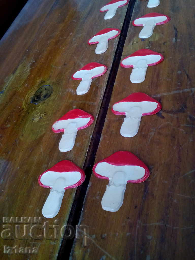 Παλιά ειδώλια, Εκμάθηση με τιμή 25.00 BGN | € 12.78 Παλιά ειδώλια, Εκμάθηση με τιμή 25.00 BGN | € 12.78