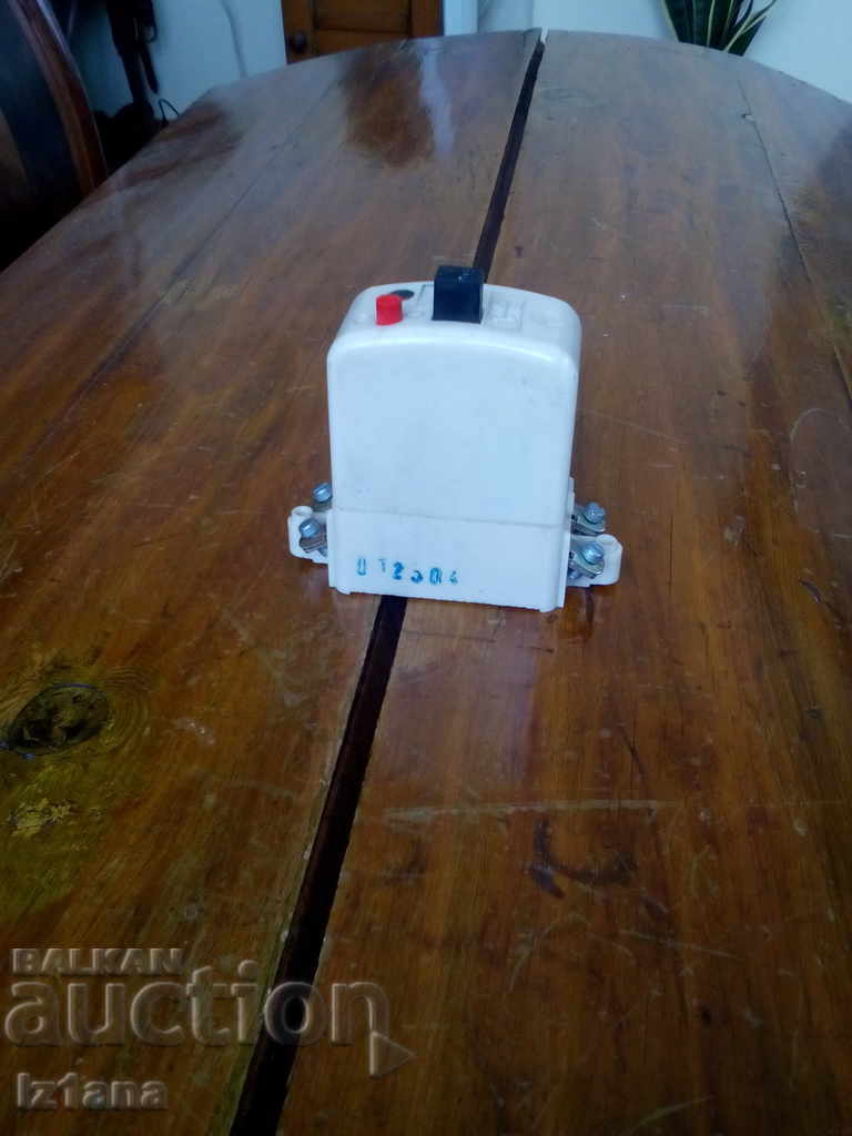 Auction Old EB15 circuit breaker Auction Old EB15 circuit breaker