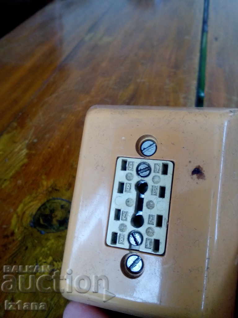 Auction Old LAN cable outlet Auction Old LAN cable outlet