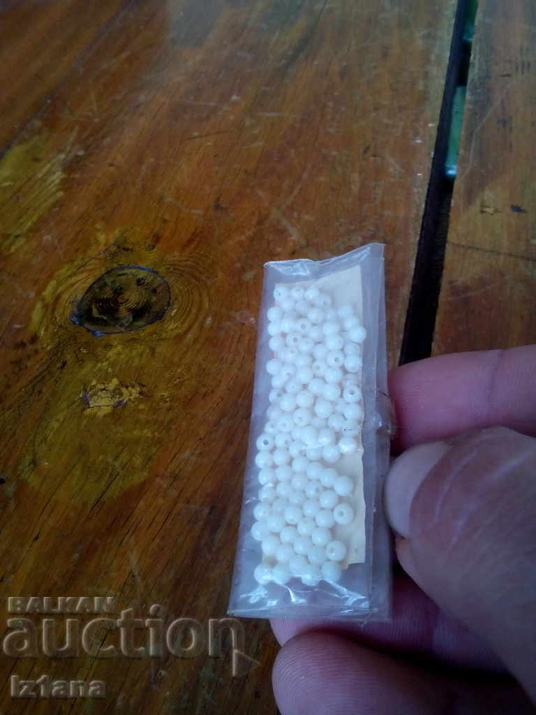 Old beads with price 20.00 BGN | € 10.23 Old beads with price 20.00 BGN | € 10.23