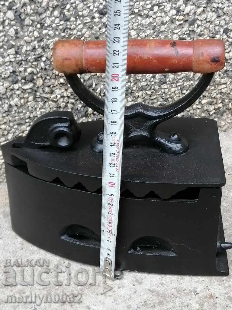 Auction Old iron on the zest RED model Auction Old iron on the zest RED model