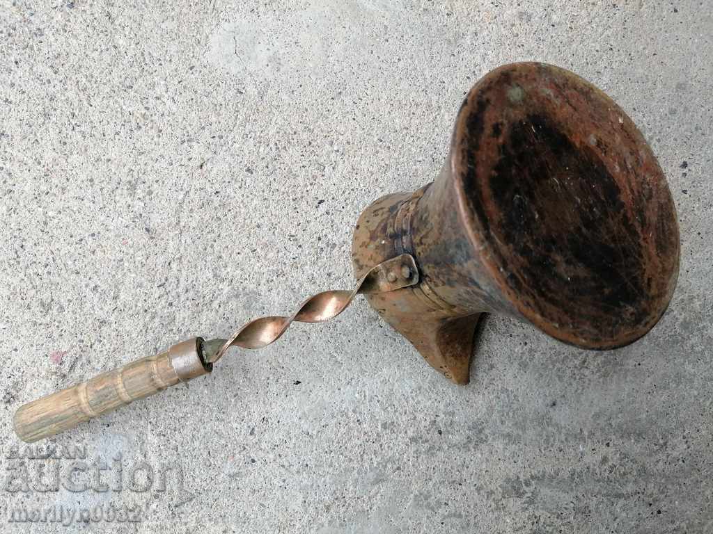 Δημοπρασία Ένας παλιός χαλκός τζαζ τζαζ Δημοπρασία Ένας παλιός χαλκός τζαζ τζαζ