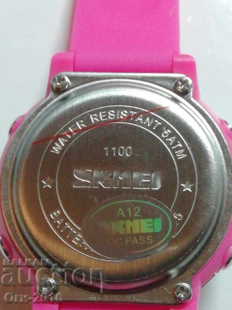 Delivery of SKMEI Ladies Watch Delivery of SKMEI Ladies Watch