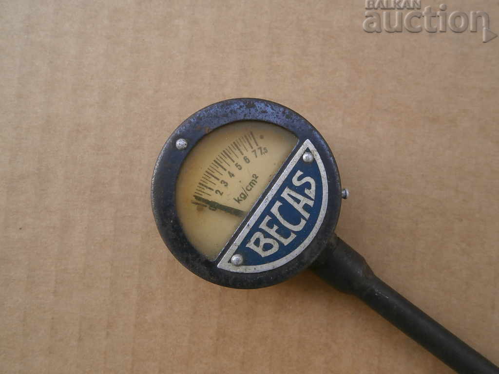 Manometru BECAS Retro Presiune auto cu preț 21.00 BGN | € 10.74 Manometru BECAS Retro Presiune auto cu preț 21.00 BGN | € 10.74