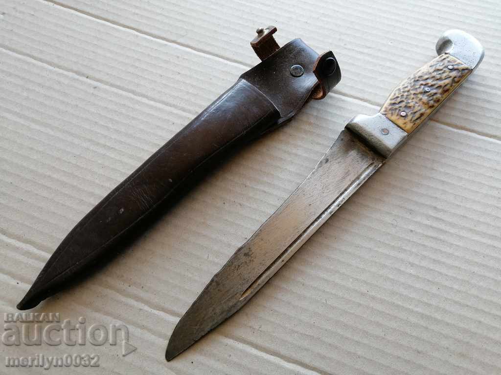 Auction An old hunting knife with a dagger dagger, a blade Auction An old hunting knife with a dagger dagger, a blade