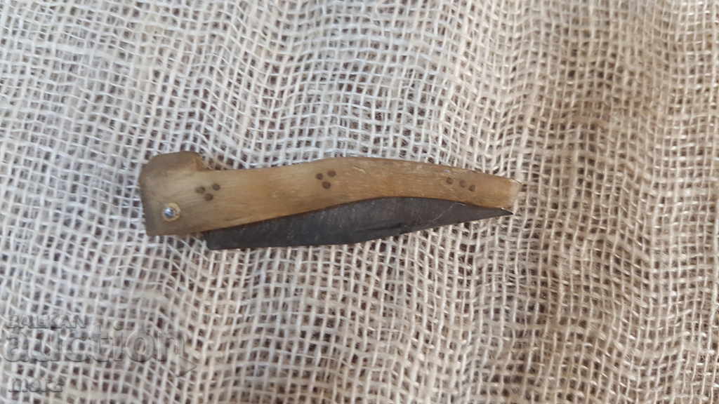 Παράδοση Μικροσκοπικό πόδι από ατσάλι, κόκαλο και ορειχάλκινα ένθετα Παράδοση Μικροσκοπικό πόδι από ατσάλι, κόκαλο και ορειχάλκινα ένθετα