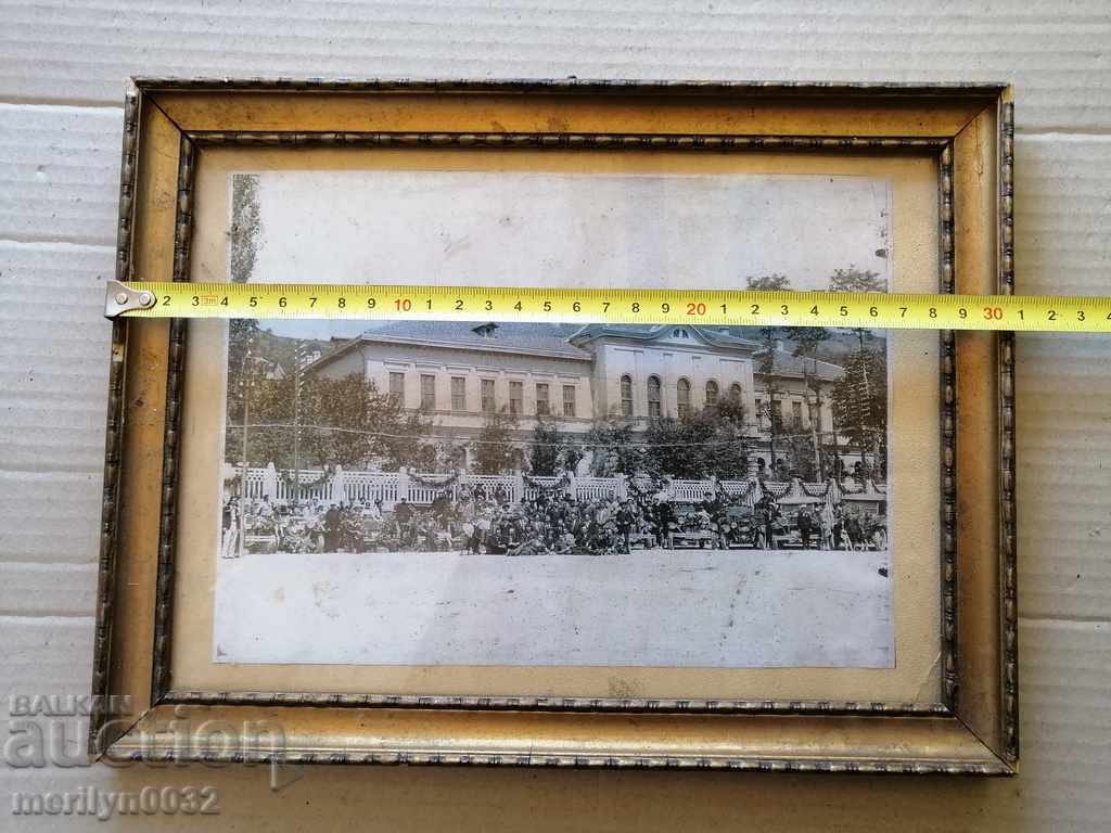 Delivery of Portrait of grandmother's ceilings photo photoTernovo cars Delivery of Portrait of grandmother's ceilings photo photoTernovo cars