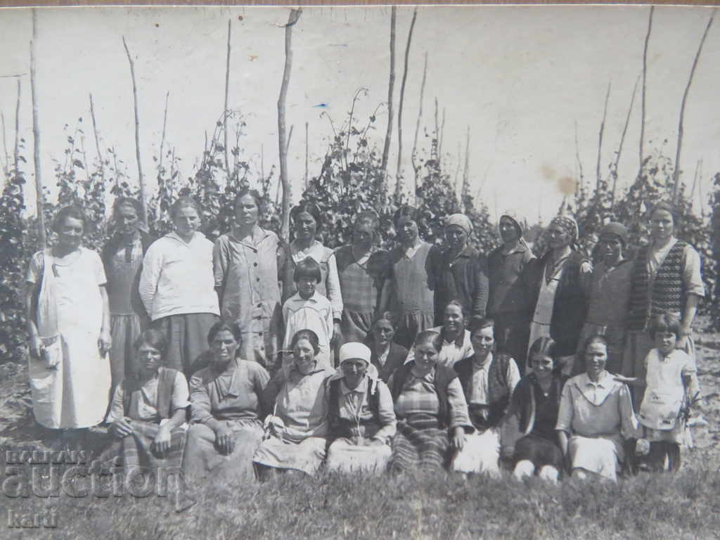 OLD PHOTOS - VARNA with price 5.99 BGN | € 3.06 OLD PHOTOS - VARNA with price 5.99 BGN | € 3.06