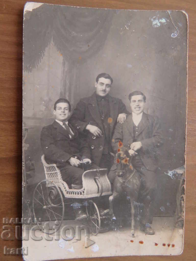 СТАРА СНИМКА