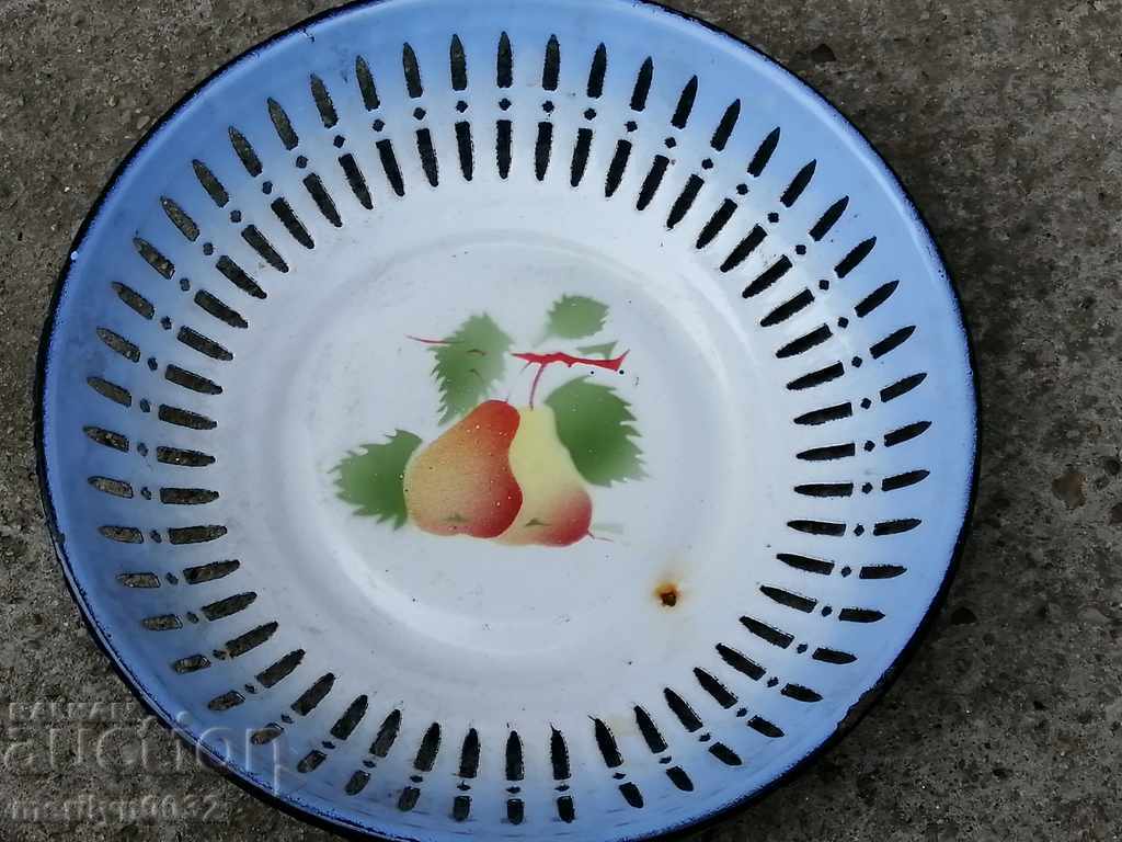 Old enamelled bread pan enamel from the 1960s with price 45.00 BGN | € 23.01