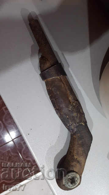 OLD CREAM CAPULAR FOOD PISTOL REVOLVER with price 159.00 BGN | € 81.30 OLD CREAM CAPULAR FOOD PISTOL REVOLVER with price 159.00 BGN | € 81.30