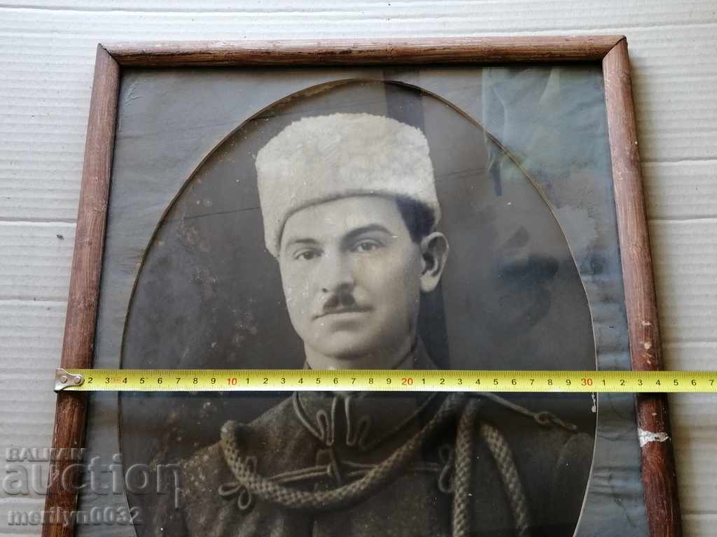 Πορτραίτο ενός εκατοντάδων γεράκι από τη φωτογραφία της Λεγεώνας των Νέων με τιμή 77.00 BGN | € 39.37 Πορτραίτο ενός εκατοντάδων γεράκι από τη φωτογραφία της Λεγεώνας των Νέων με τιμή 77.00 BGN | € 39.37