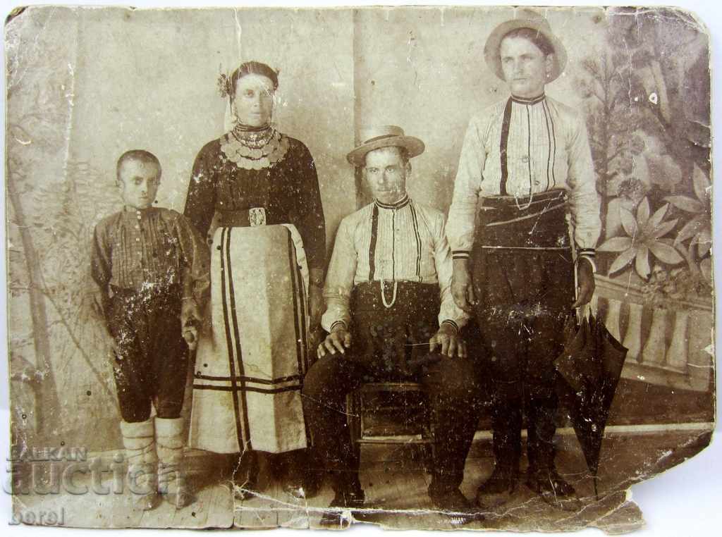 Auction OLD PHOTOS-INTERESTING-BULGARIANS FROM OLD TIME-ETHNO-1917 Auction OLD PHOTOS-INTERESTING-BULGARIANS FROM OLD TIME-ETHNO-1917