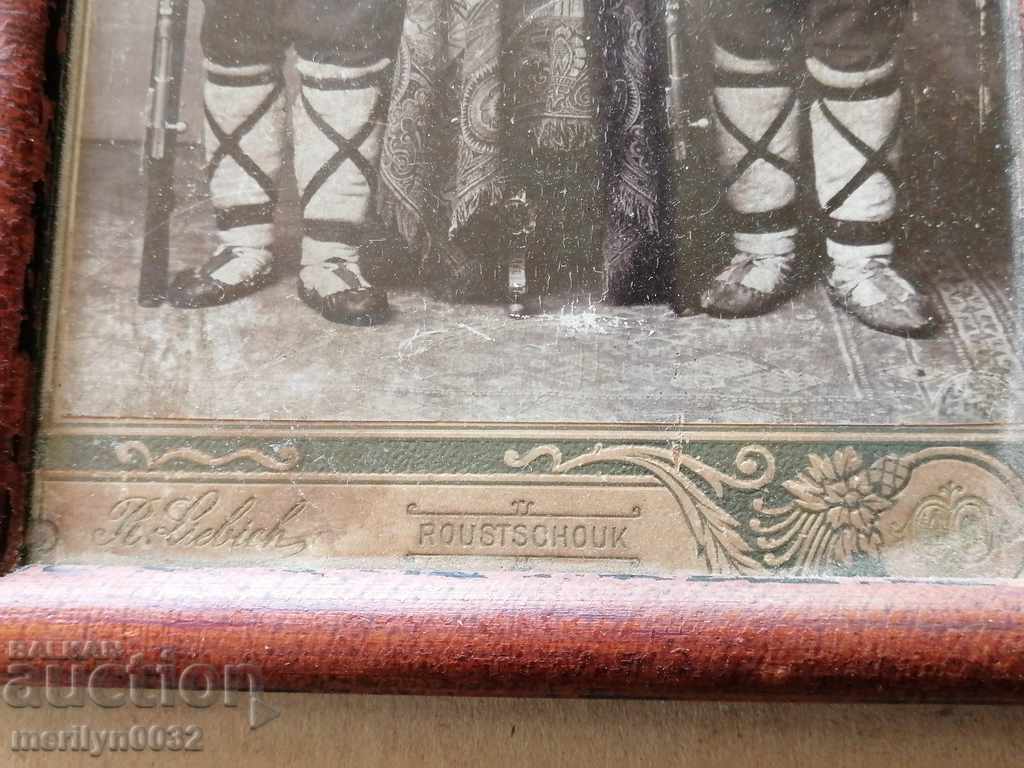 Delivery of Portrait of grandmother's ceilings picture photography soldiers Delivery of Portrait of grandmother's ceilings picture photography soldiers