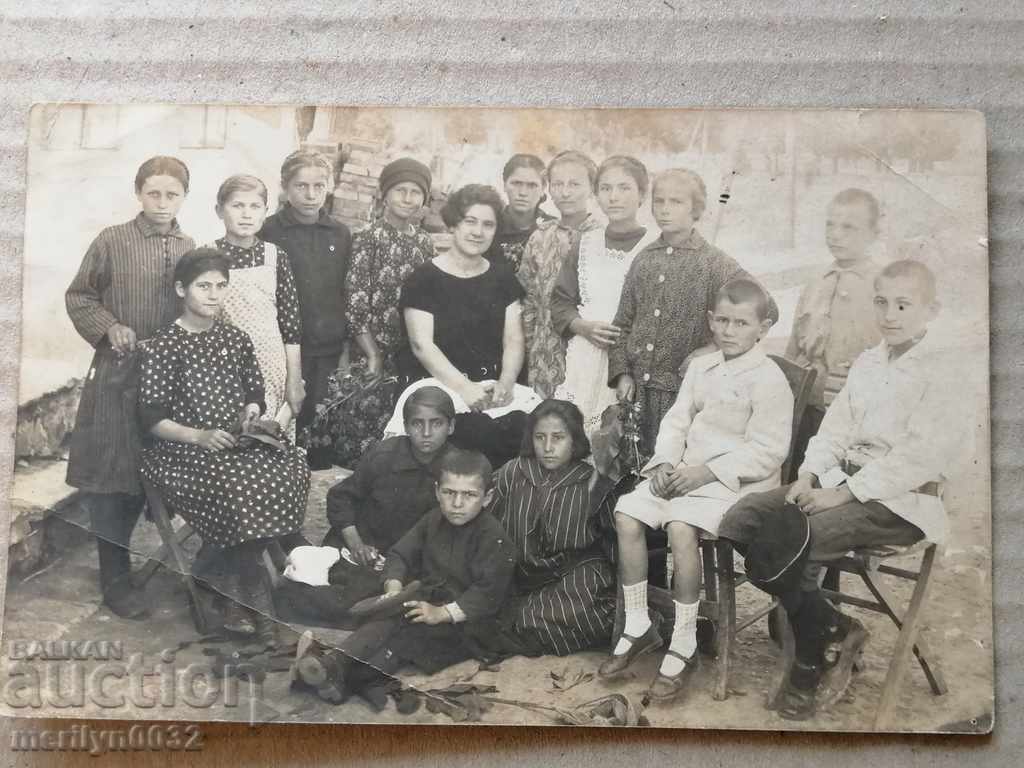 Παλιά φωτογραφική φωτογραφία πορτρέτο των μαθητών με τιμή 19.00 BGN | € 9.71 Παλιά φωτογραφική φωτογραφία πορτρέτο των μαθητών με τιμή 19.00 BGN | € 9.71
