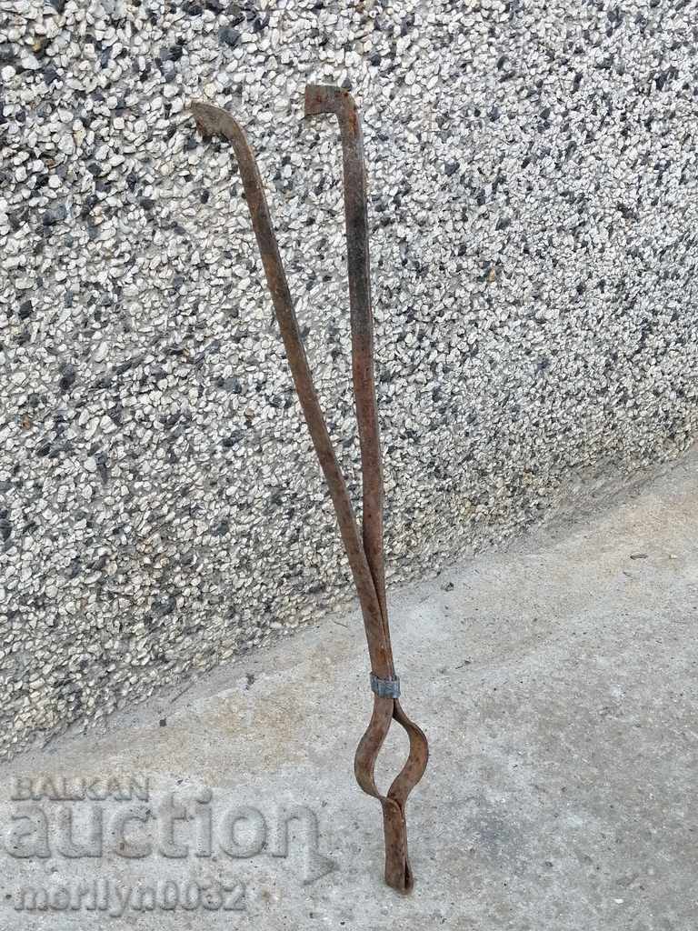 Old dilaf, mash, wrought iron for a furnace with price 29.00 BGN | € 14.83 Old dilaf, mash, wrought iron for a furnace with price 29.00 BGN | € 14.83