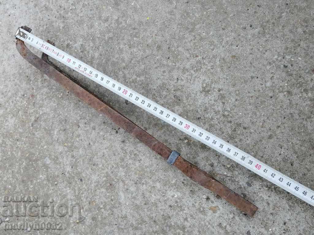 Auction Old dilaf, mash, wrought iron for a furnace Auction Old dilaf, mash, wrought iron for a furnace