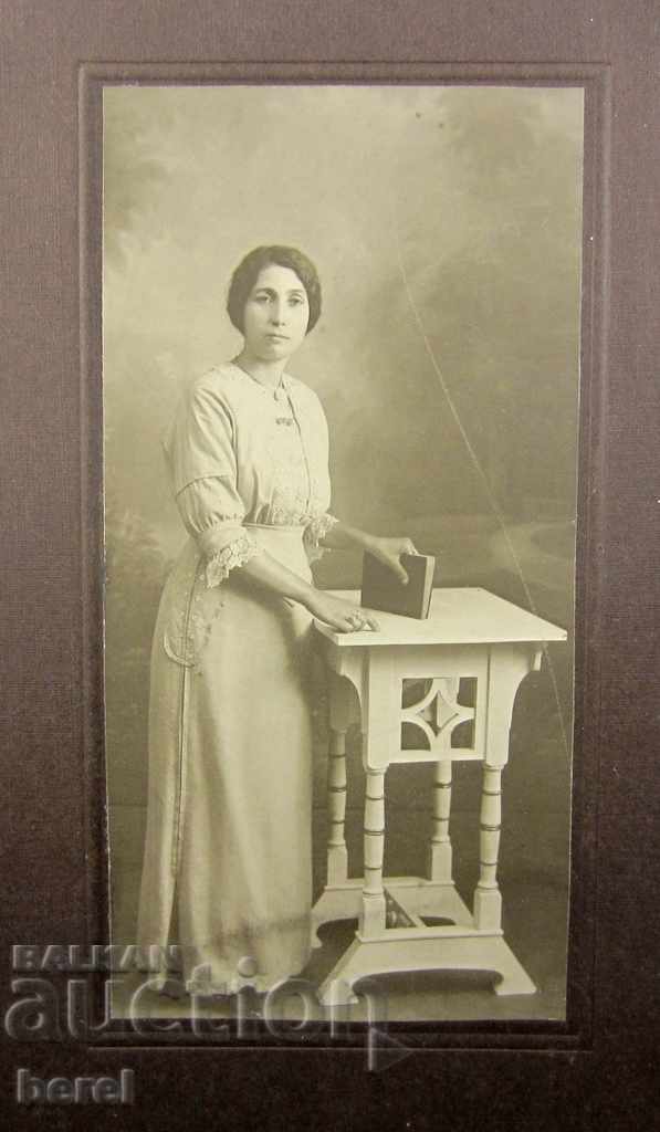 CABINET PHOTOGRAPHY-WIFE-NOSIA-FISHES-1915