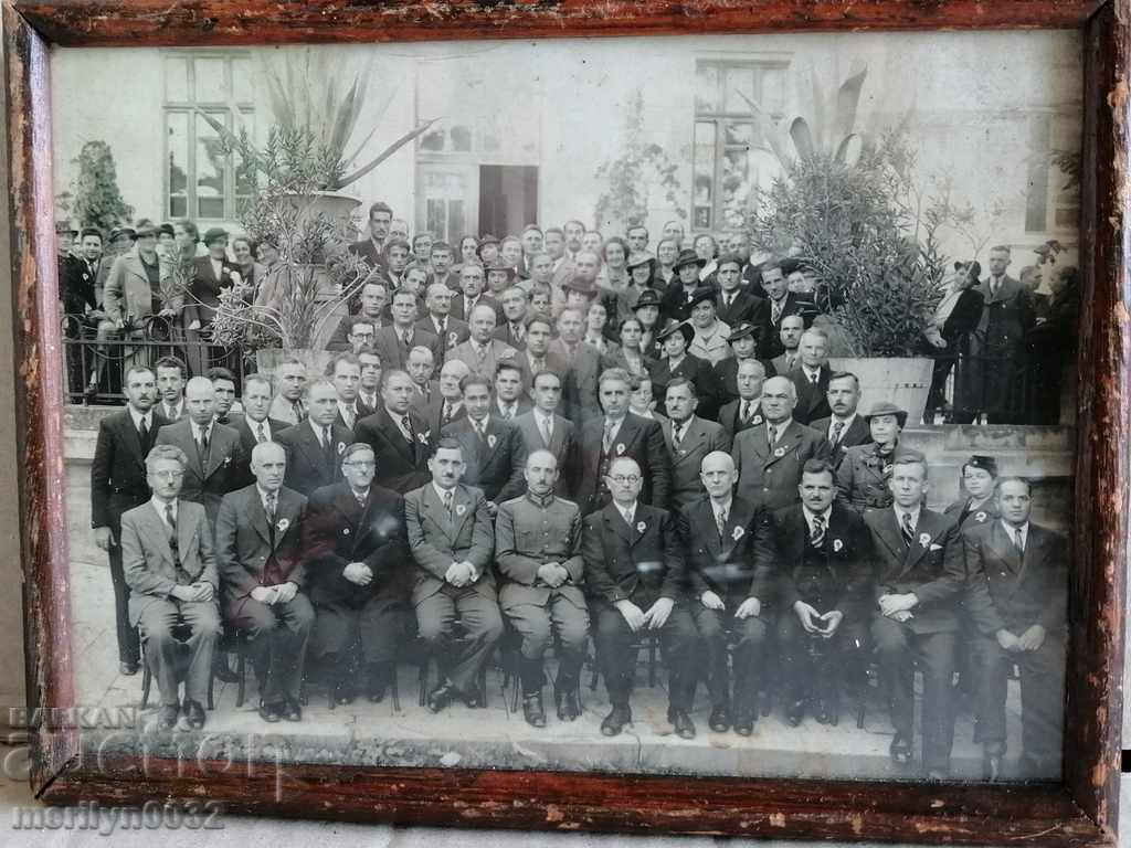 Photo Turnovo male high school holiday photography photo with price 44.00 BGN | € 22.50 Photo Turnovo male high school holiday photography photo with price 44.00 BGN | € 22.50