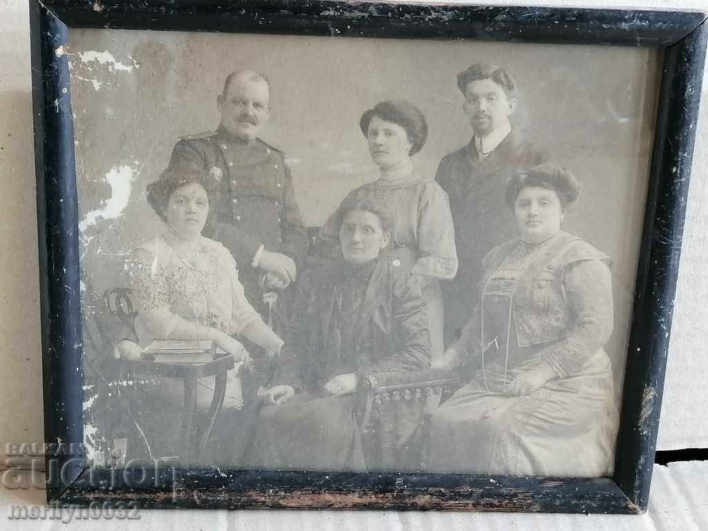 Portrait Photo Photo Turnovo Tizards with price 34.00 BGN | € 17.38 Portrait Photo Photo Turnovo Tizards with price 34.00 BGN | € 17.38