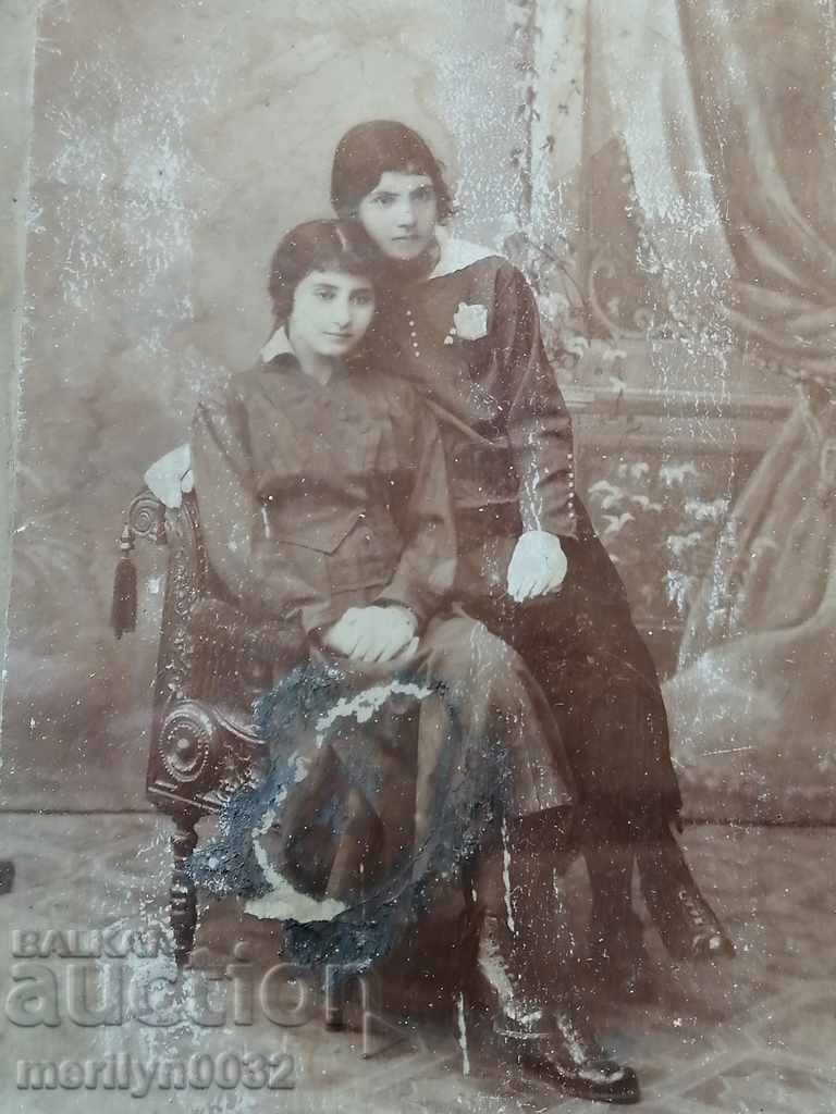 Portrait Photo Photo Turnovo Sisters Schoolgirls with price 34.00 BGN | € 17.38 Portrait Photo Photo Turnovo Sisters Schoolgirls with price 34.00 BGN | € 17.38