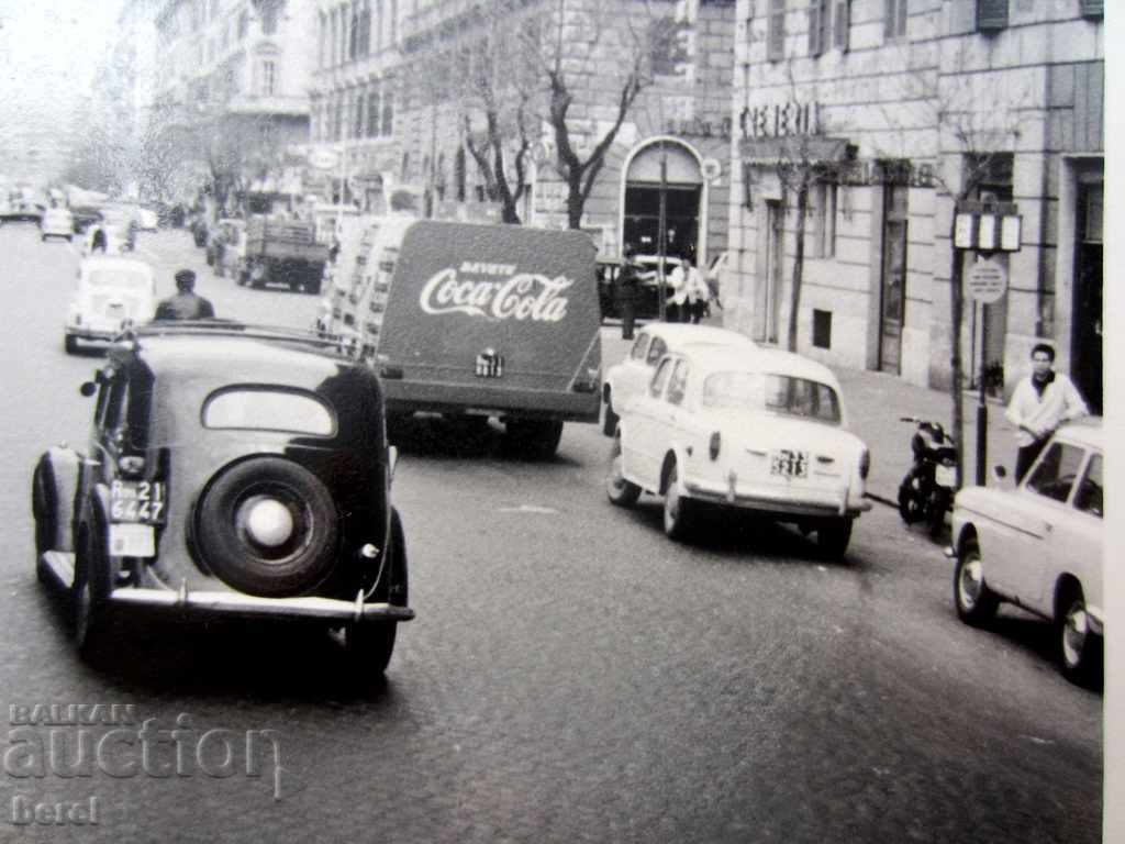 Delivery of OLD PHOTOS-ROME-1955-RETRO CARS-COCA CAR
